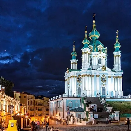 Andreevsky Hotel *